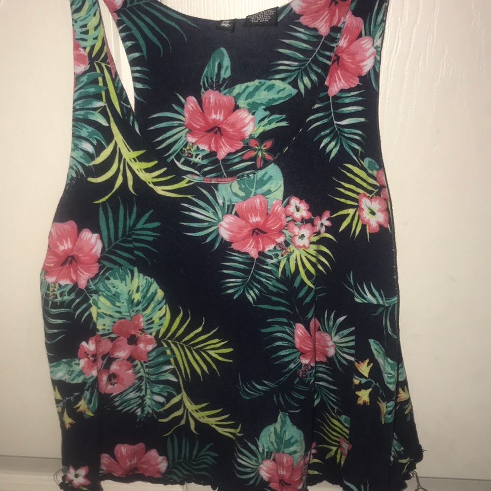 Cropped tank